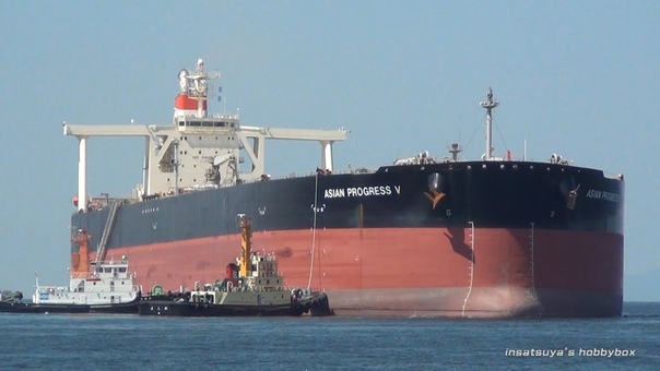 OIL TANKER SHIP.