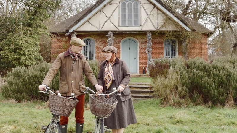 Experiencing OFF GRID LIFE IN A DREAMY ENGLISH