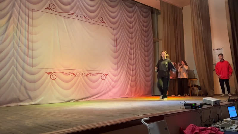 Видео от Лейбл