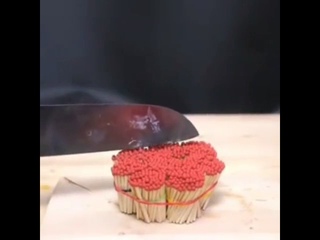Раскалённый нож в 1000 градусов против 1000 спичек || Hot knife in degrees 1000 vs 1000 matches