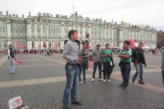 Clases de malabarismo con las piedras!Мексиканец и Россиянин ЖОНГЛИРУЮТ БУЛЫЖНИКАМИ!