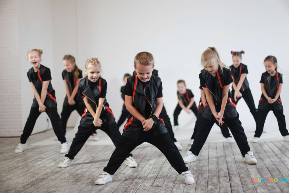 Афиша Ижевск HIP-HOP ДЛЯ ДЕТЕЙ И ПОДРОСТКОВ 5+ лет