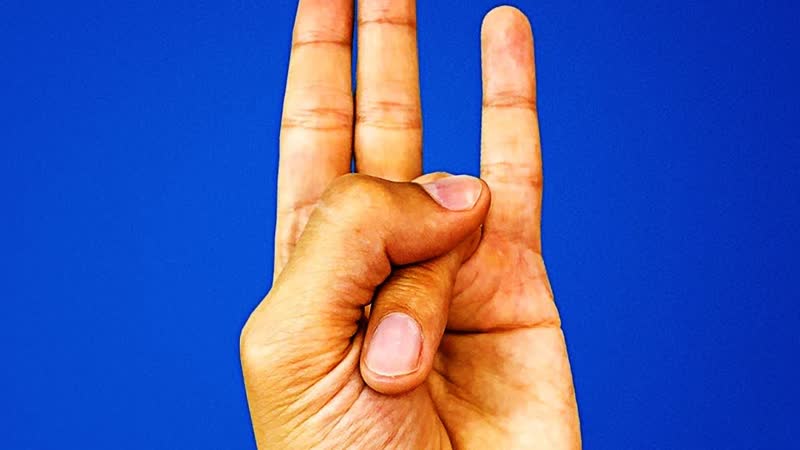 9 TIPS AND TRICKS TO START LIVING YOUR BEST RIGHT