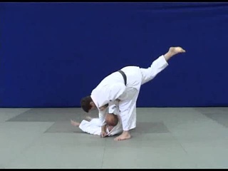 Uchi mata - Подхват изнутри (под одну ногу)