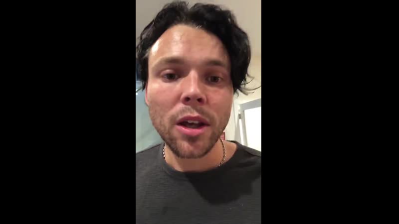 Ashtons twitter