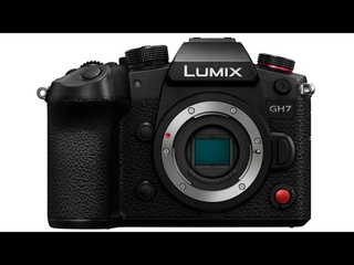 Panasonic GH7 with HYBRID CMOS AF SENSOR