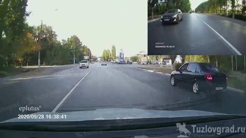 Дорожные рабочие обрисовали сплошной линией целый