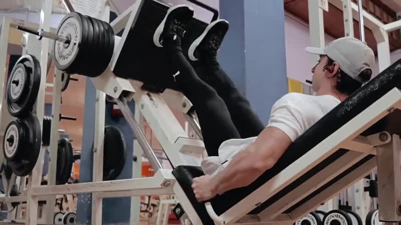 Leg Day Andrea