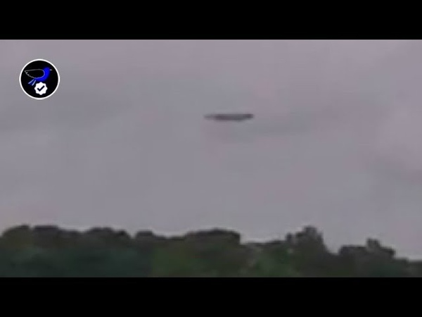 Huge flying saucer spotted over Mooresville, North Carolina May 29,