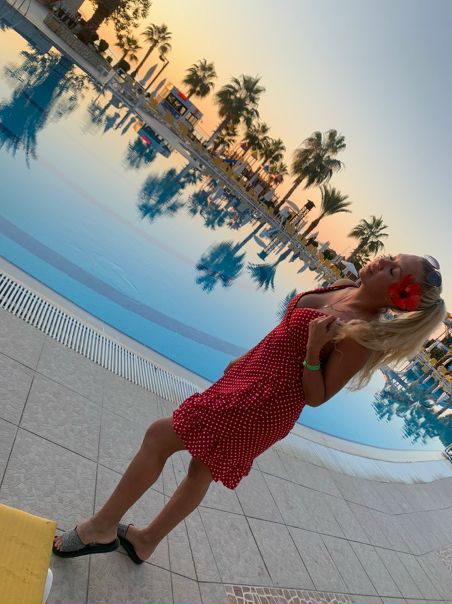 Маринка мандаринка пх. Маринка Мандаринка. Маринка Мандаринка тик ток. Маринка Мандаринка блогер. Маринка Мандаринка Уфа