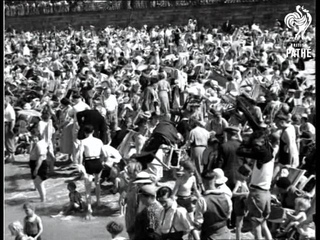 Seaside Beach Scenes (1930-1939)