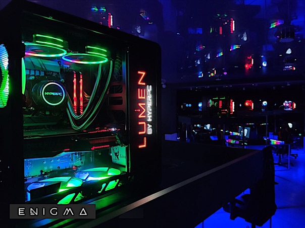 Интернет кафе улан удэ. Неформальные бары европы. Компьютерный клуб энигма. Клуб вип зона будущее. Неформальный бар.