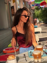 Надя Жукова