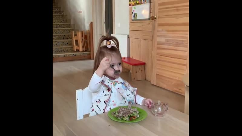 Самостоятельная девочка