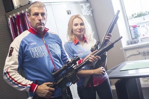 Американская семья с оружием. Семья с оружием. Семья орудие. Штат вермонт оружие. Семья с оружием.