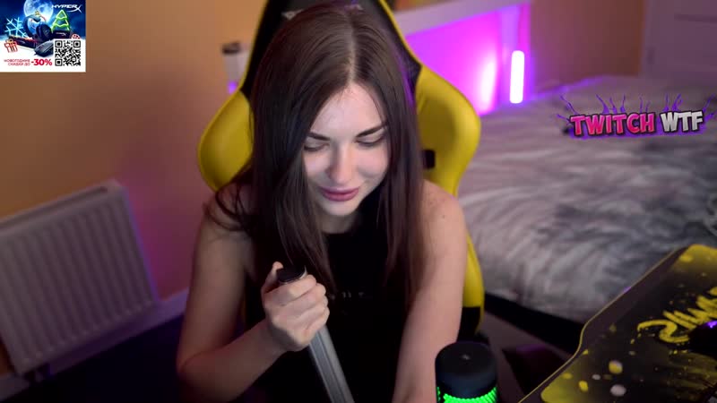 Twitch WTF Топ Моменты c Twitch НОВЫЙ ПАРЕНЬ КСЮШИ Злой в Деревне