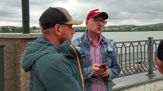 Моторная лодка в темное время влетела в сап на Тагильском пруду / Телекон
