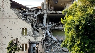 Мариуполь: год после боев с Азовом... Чудовищные разрушения. Жуткие последствия войны